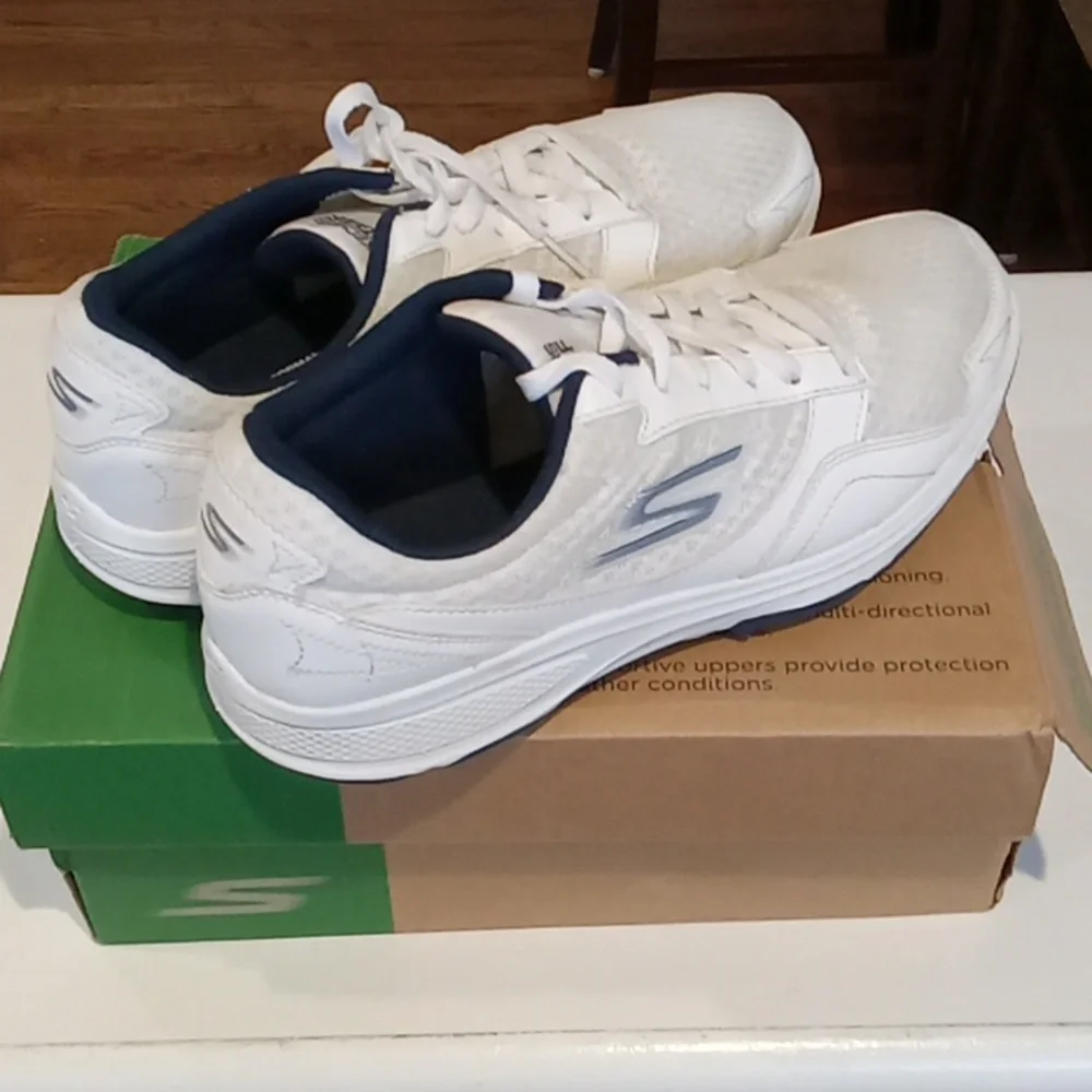 Skechers men's golf shoes-USED